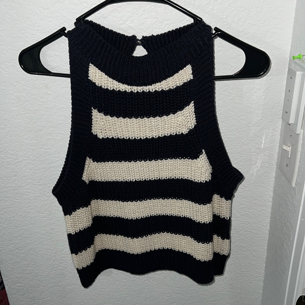 Navy blue & cream knitted crop top shirt never been worn !